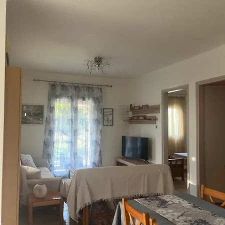 Beverly House * Kriopigi